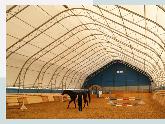 Строительство конных манежей в Назрани